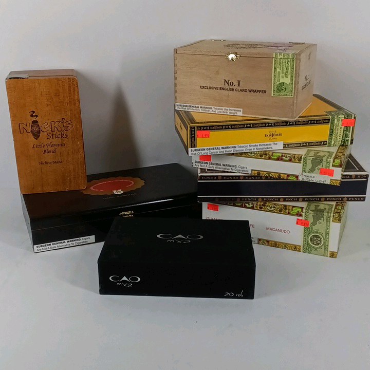 Lot of Empty Cigar Boxes Don Tomas Macanudo CAO and Becks