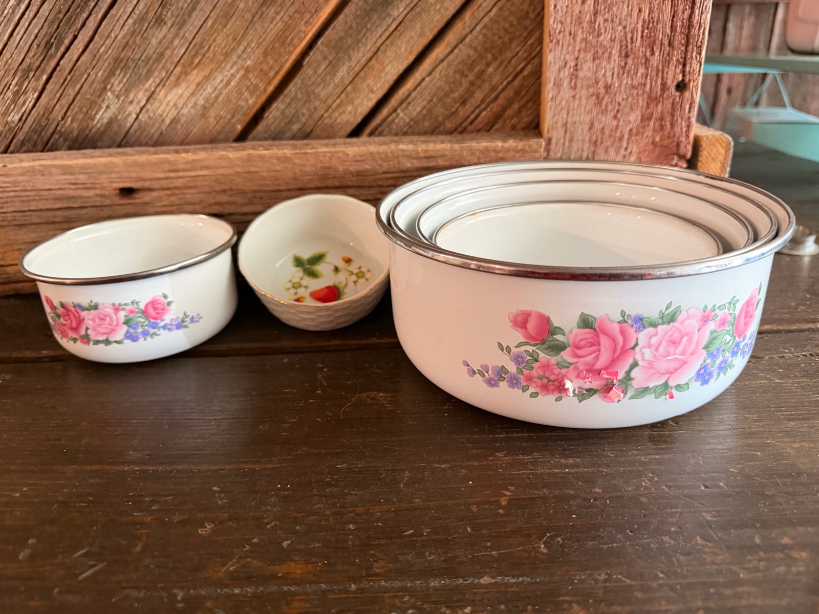 Vintage Floral Enamelware Nesting Bowl Set  Pink Rose Farmhouse Kitchen Decor.
