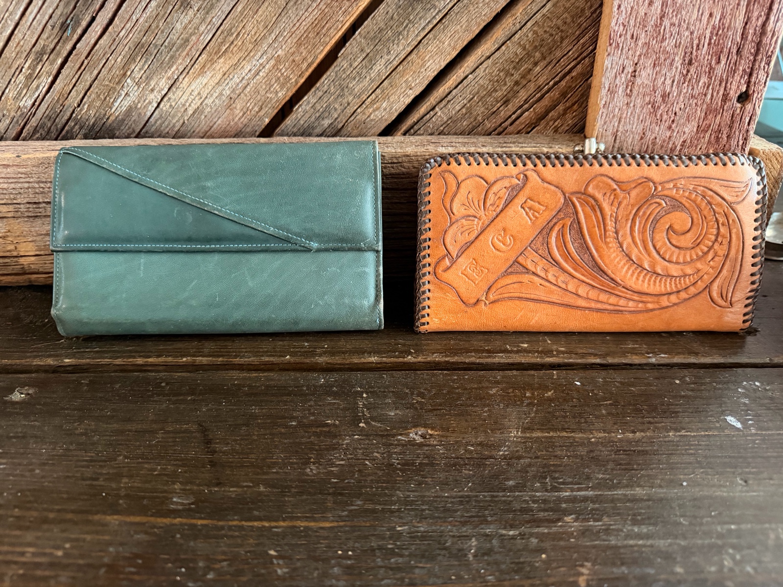 1970s tooled leather wallet & green leather Rolfs Cowhide wallet