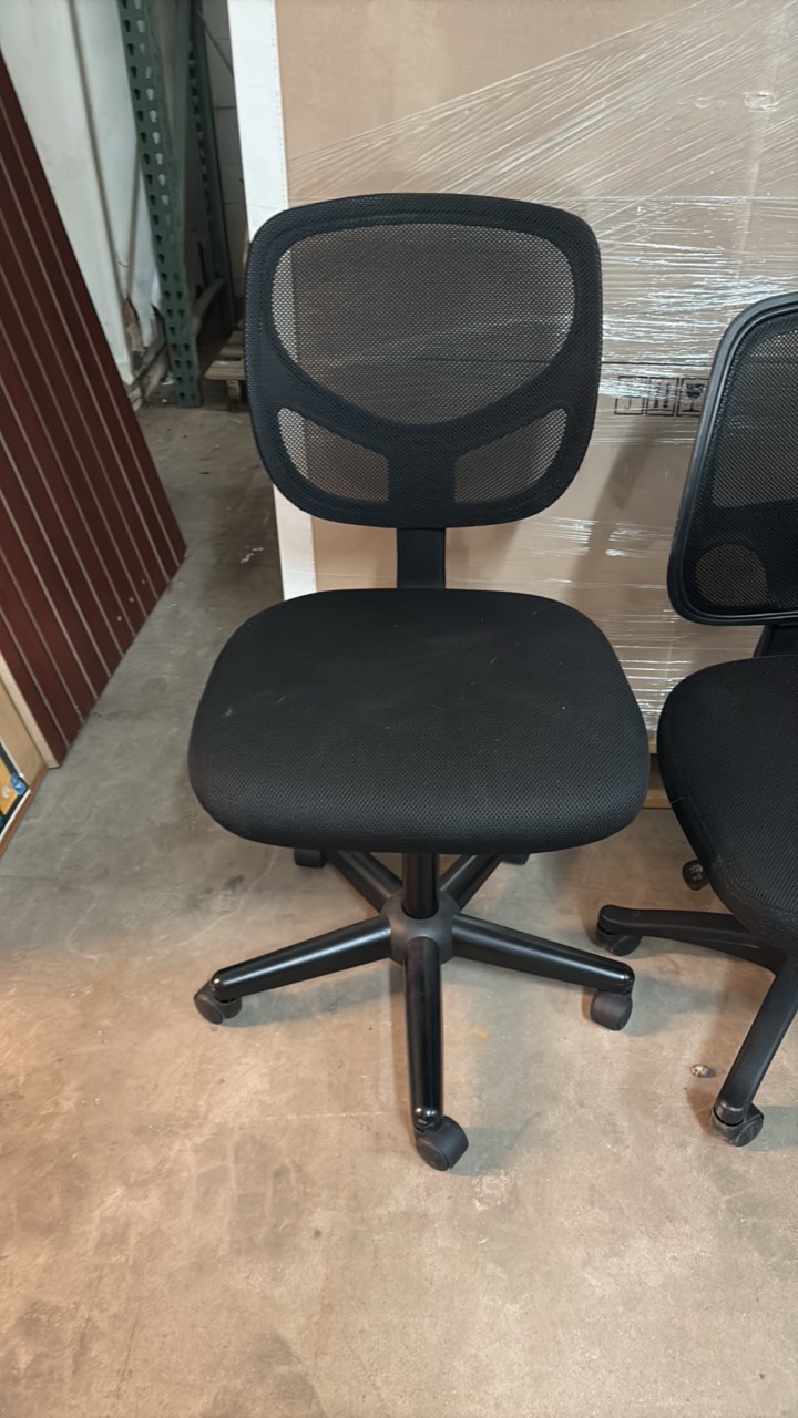 Black Office Desk Chair, Adjustable, All Caster Wheels Working