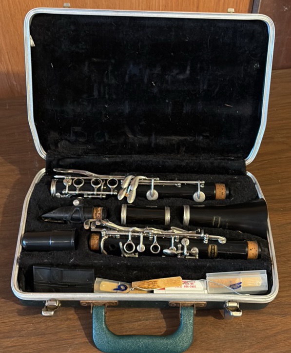 Vintage Selmer Bundy Resonite Clarinet
