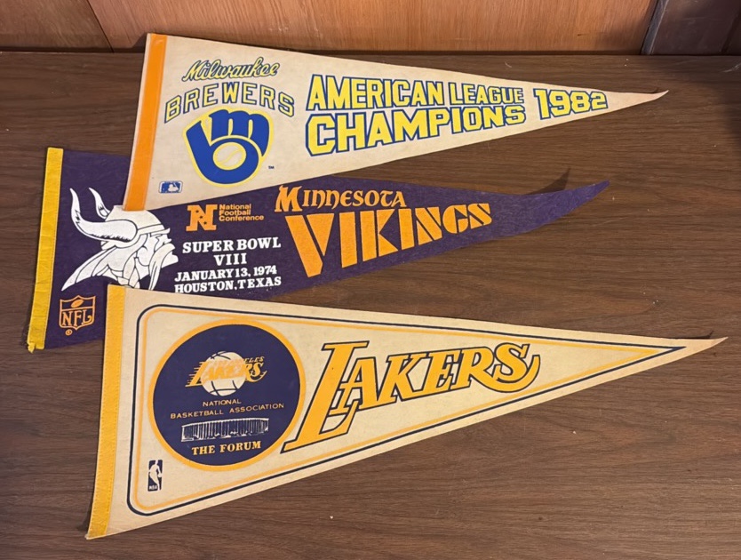 3 Sports Pennants