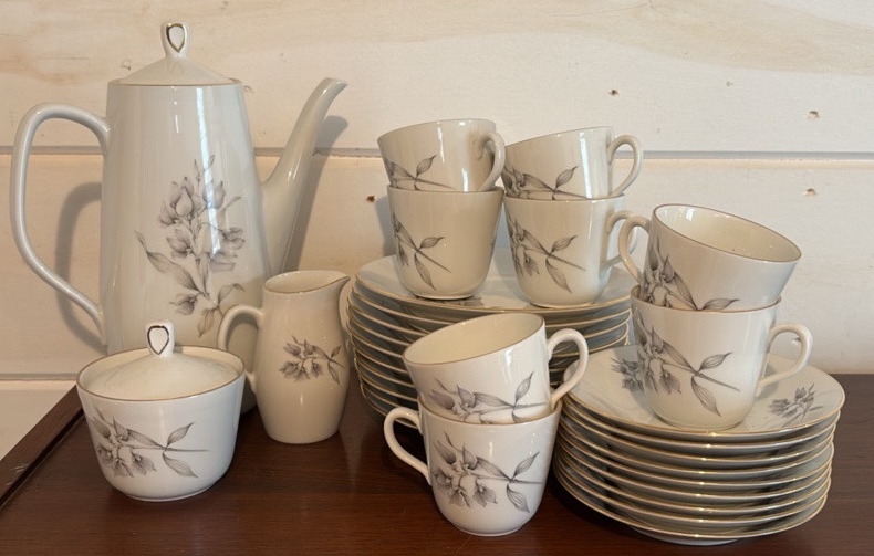 Vintage Luncheon Set