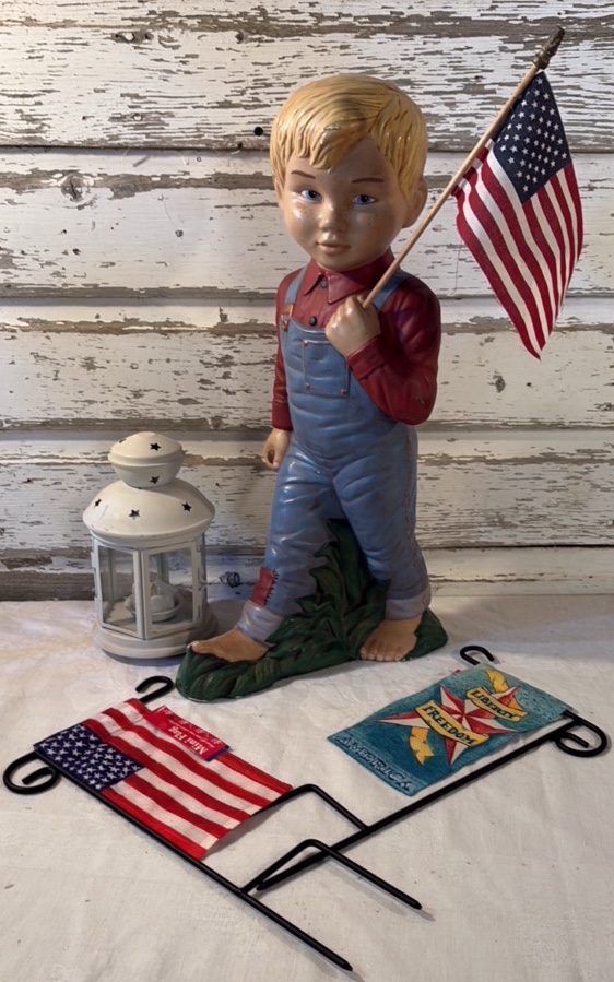 American Boy, Mini Flags and Lantern