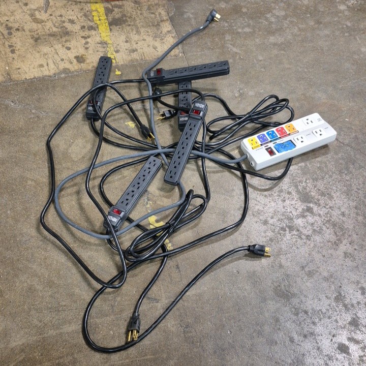 surge protector outlet strips