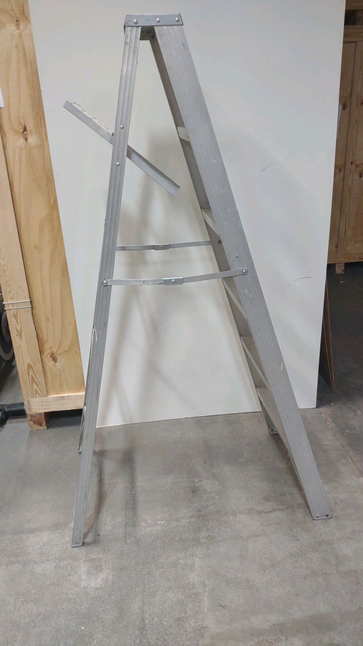aluminum ladder