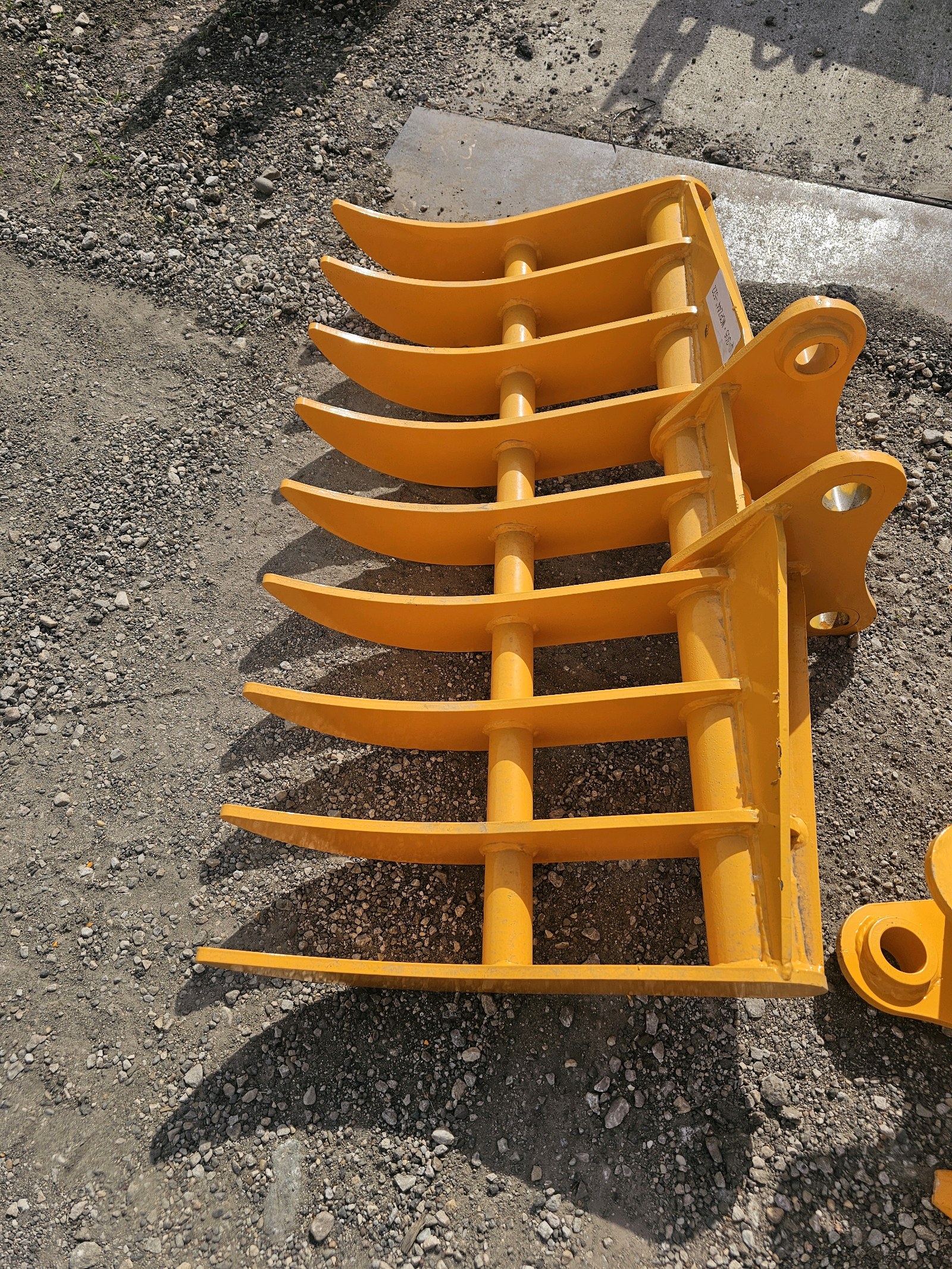 Unused 2026 FUTURE CAT305 Excavator Rake with Teeth - Excavator Attachments