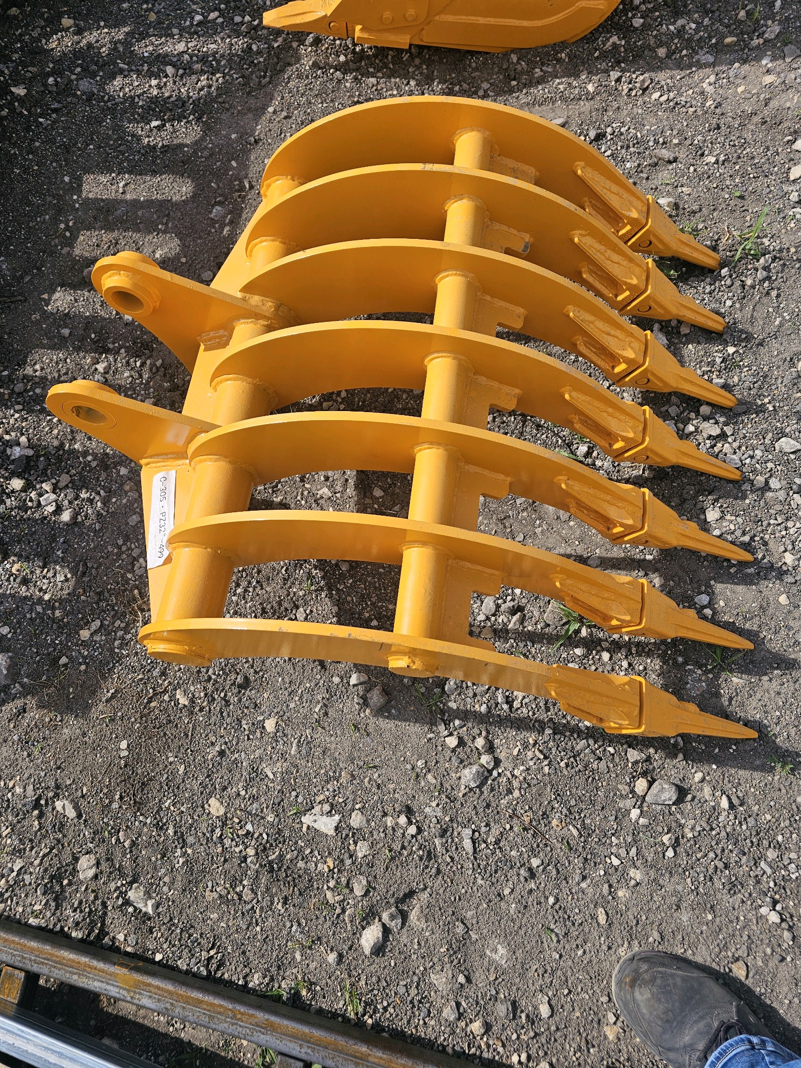 Unused 2026 FUTURE CAT 305 Dense-Teeth Rake
