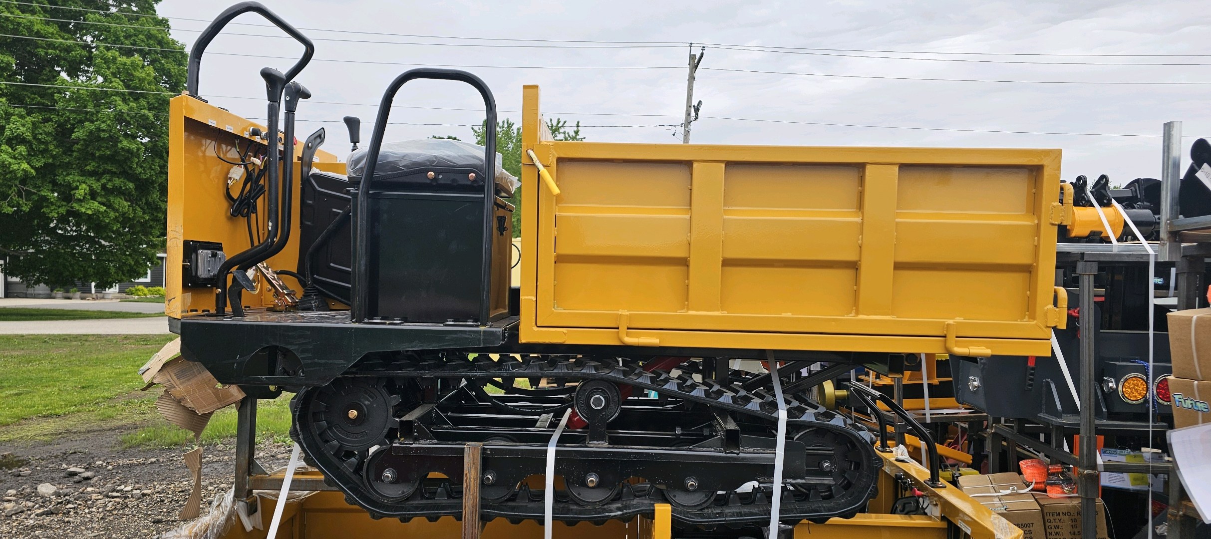 Unused 2026 FUTURE Crawler Dumper With Seat FT-J1500