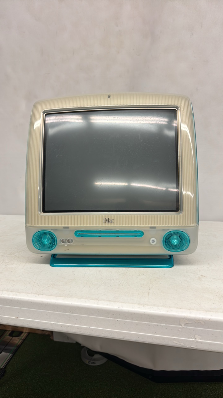 iMac G3 All-in-1 desktop Computer
