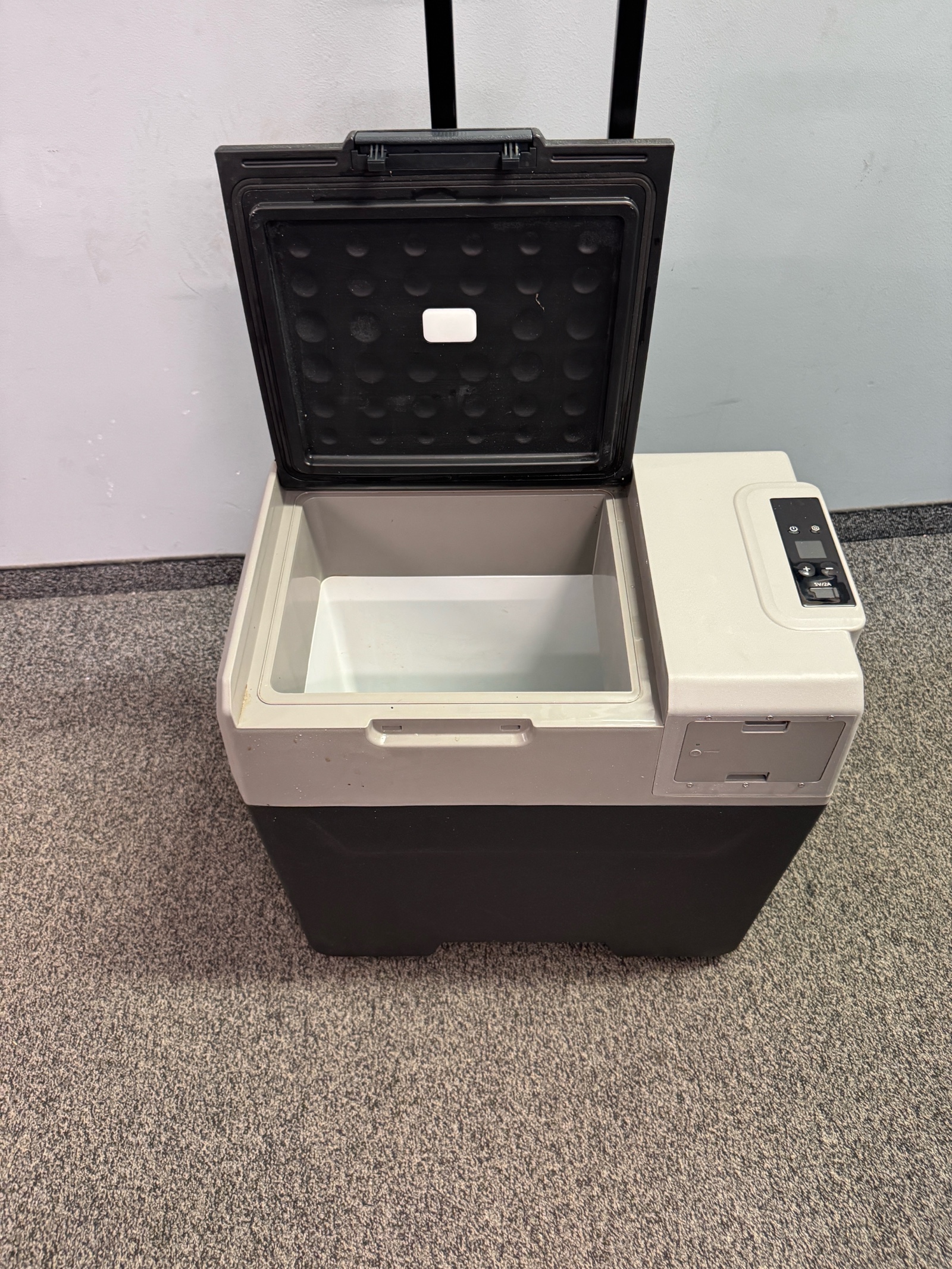 large refrigerated cooler