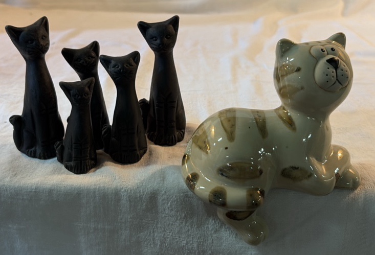 Set of 5 Kitties and a Shelf Sitter Kitty