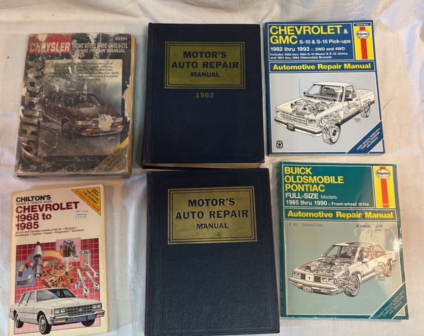 Vintage Auto Repair Manuals