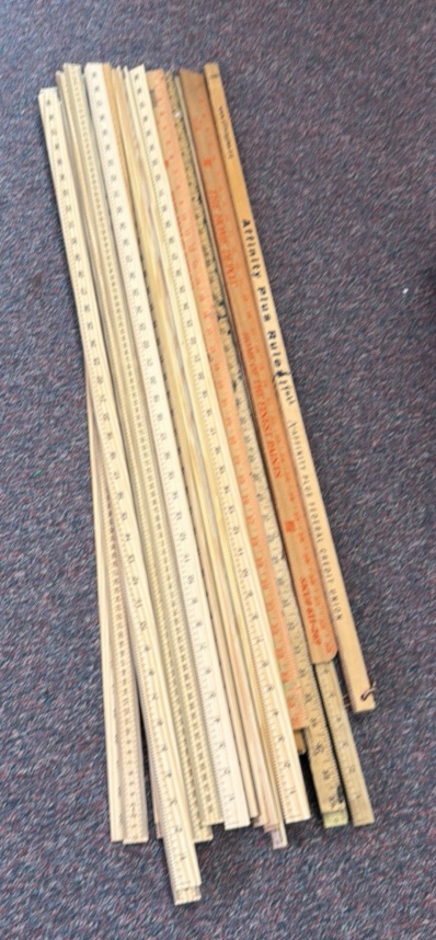 yardsticks - 29 in lot