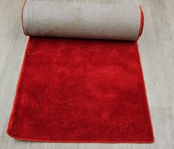 large red runner