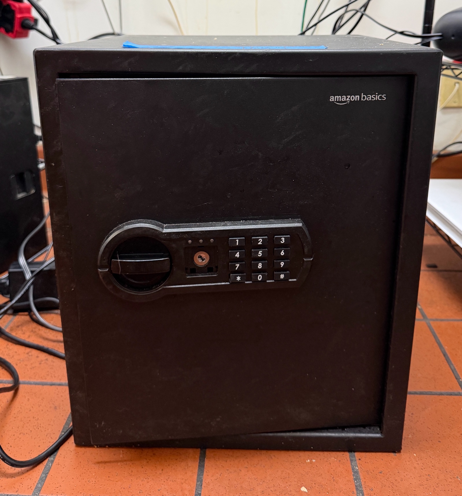 Amazon Basics Safe
