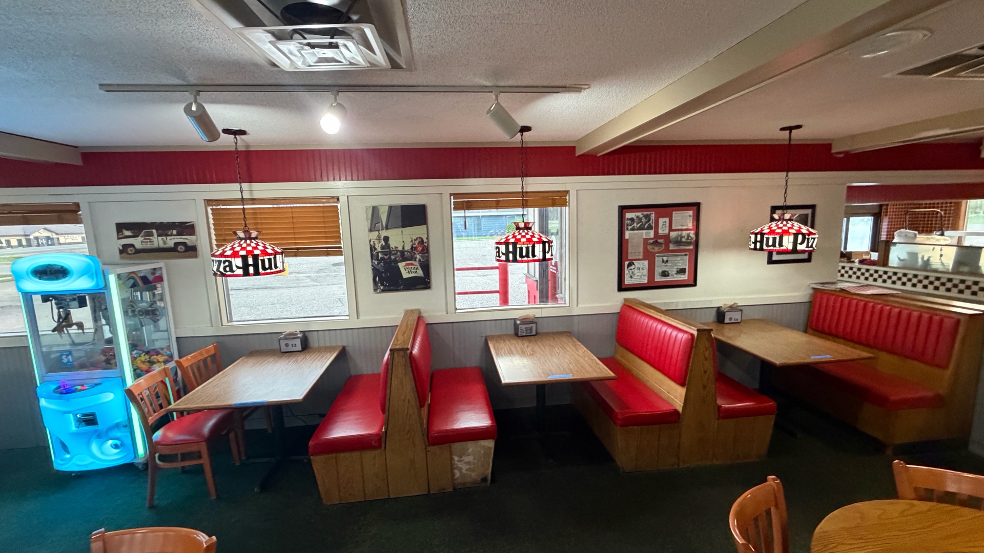 (2)Double-back booth seats (1)Single (3)tables (2)chairs