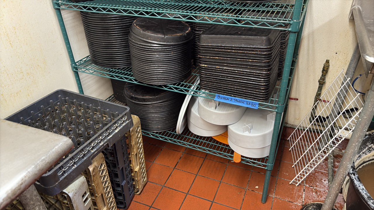 Pizza pans, pizza separators and dough troughs
