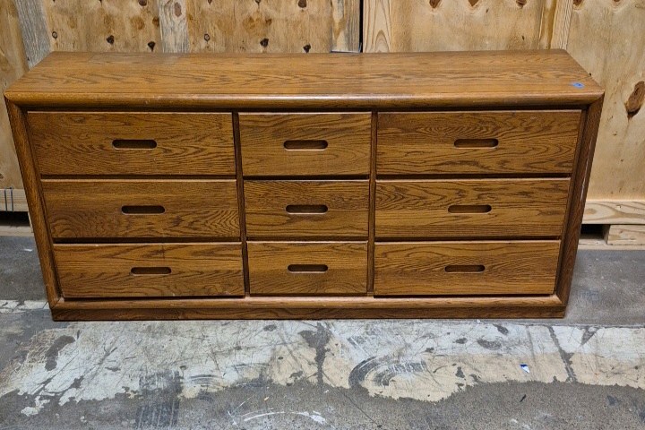 9 drawer dresser