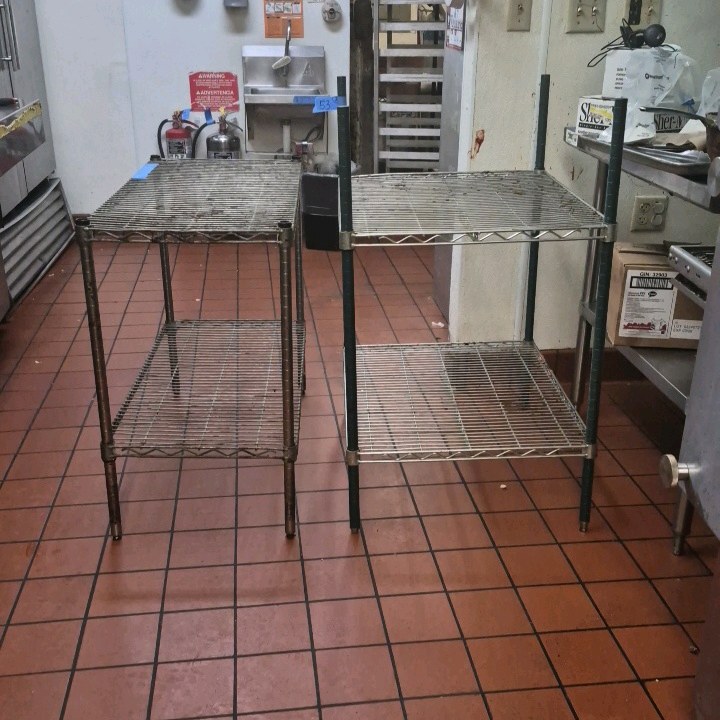 (2) Wire 2-tier Racks