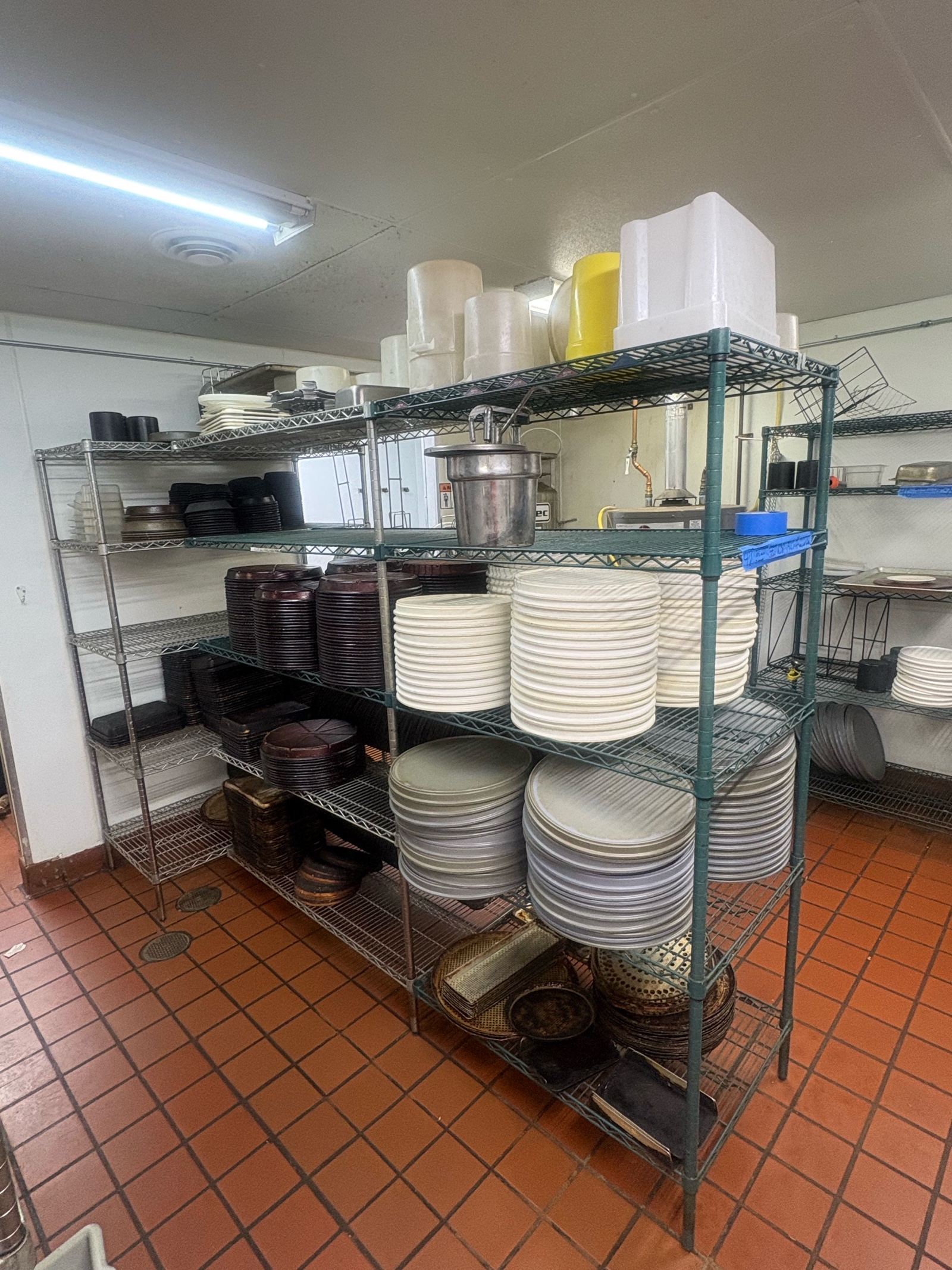 Connected NSF 5-tier wire racks