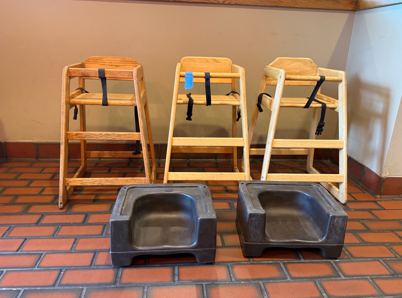 3 high chairs 2 booster seats