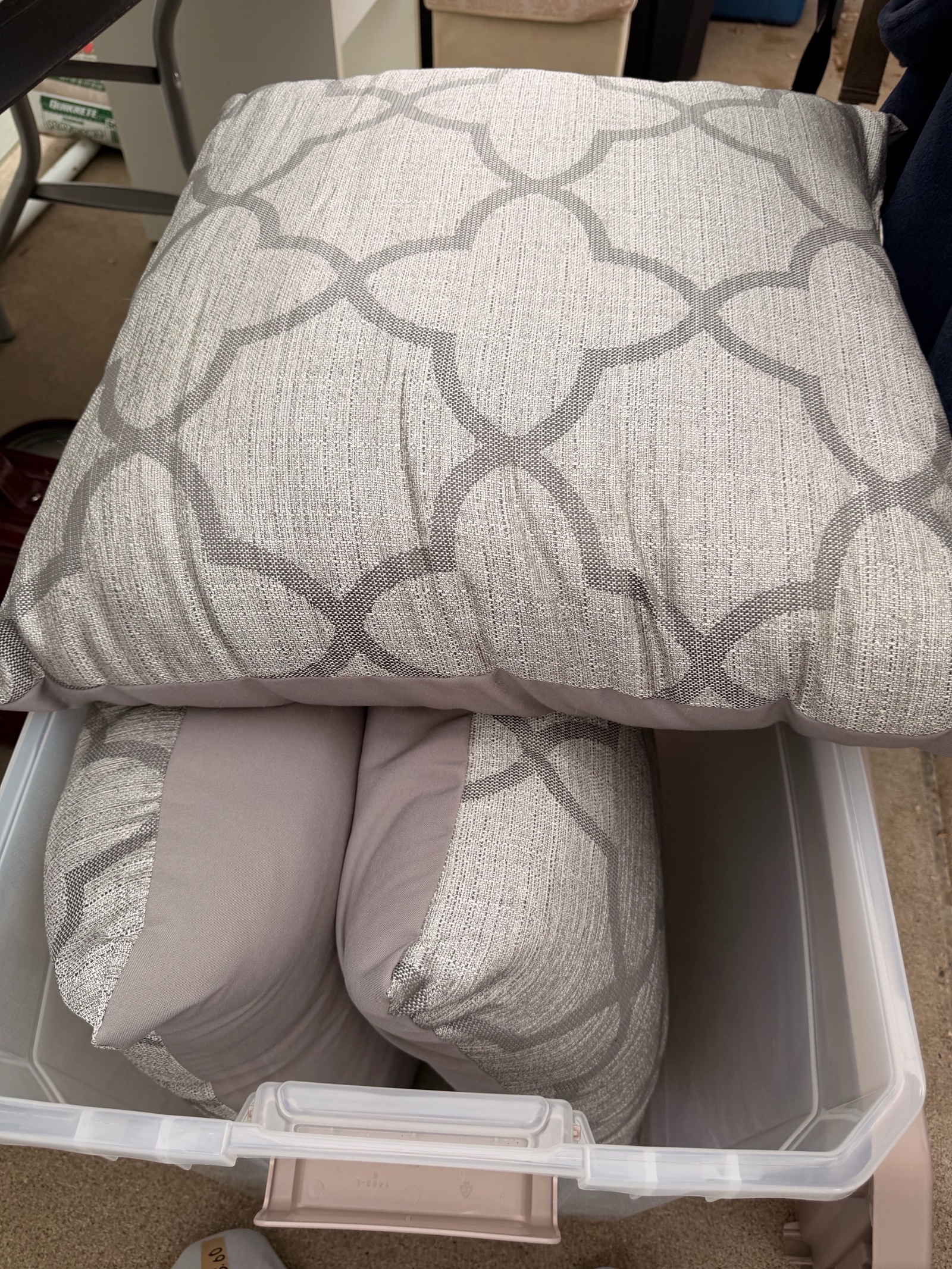 XL Pillows Grey