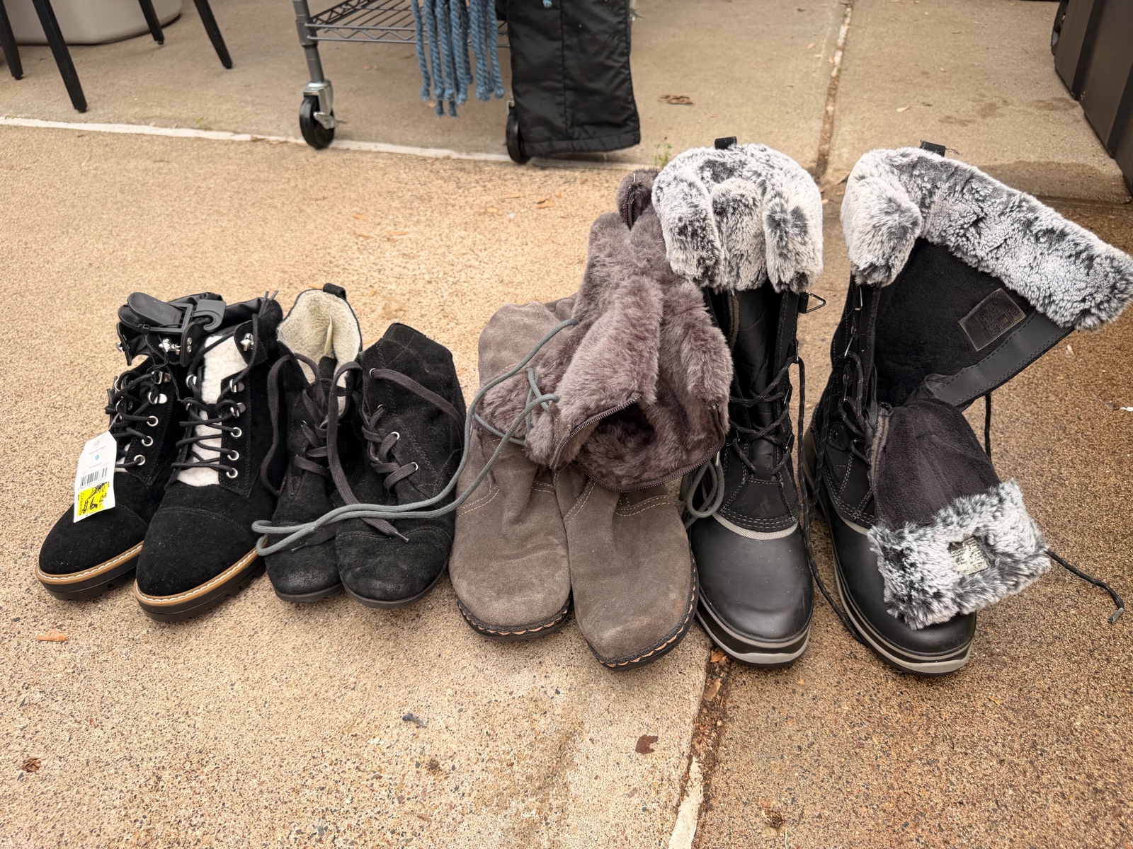 Lot of 4 Womans Size 9 Boots (Some New)