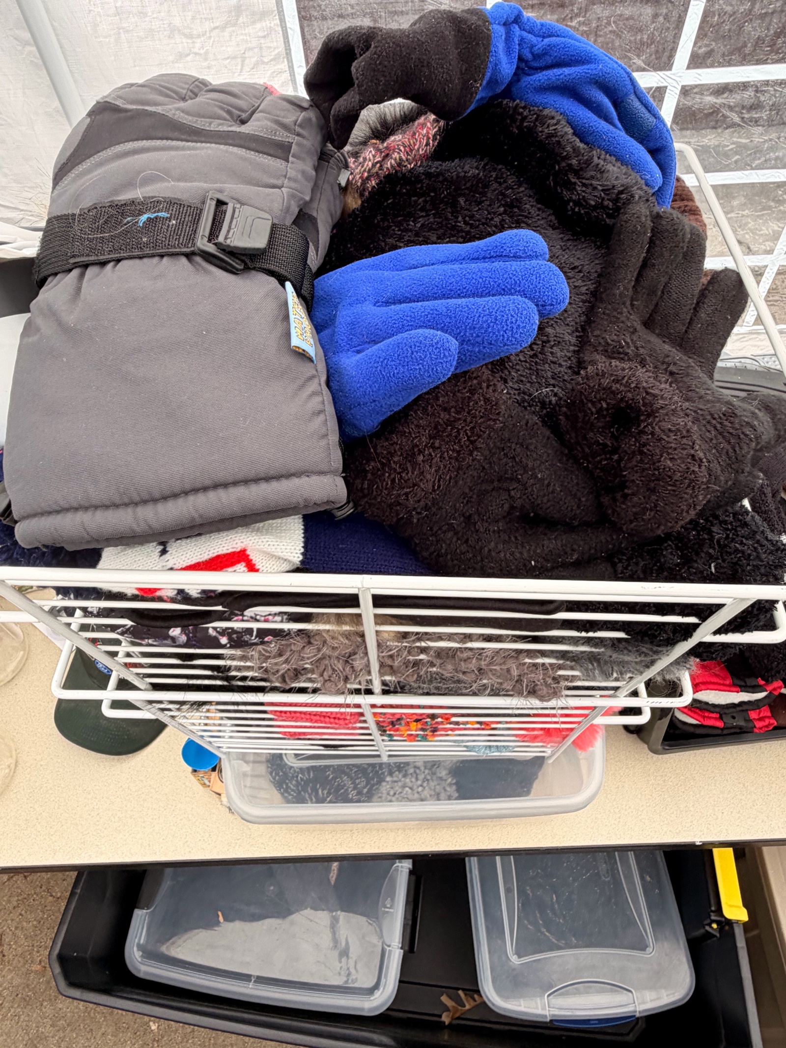 Lot of Mixed Winter Gloves Mens & Womans and white organizer