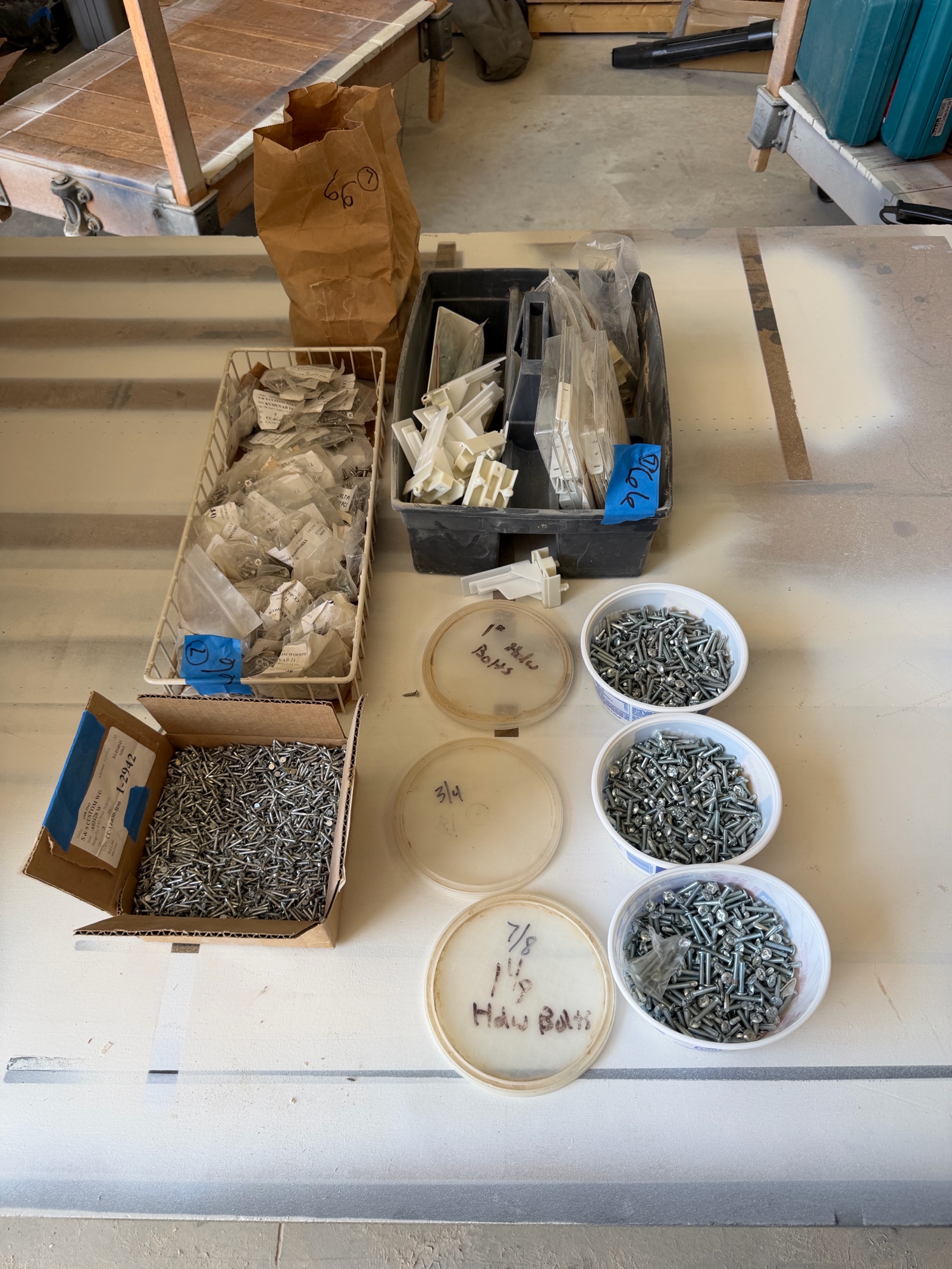 Woodworking hardware