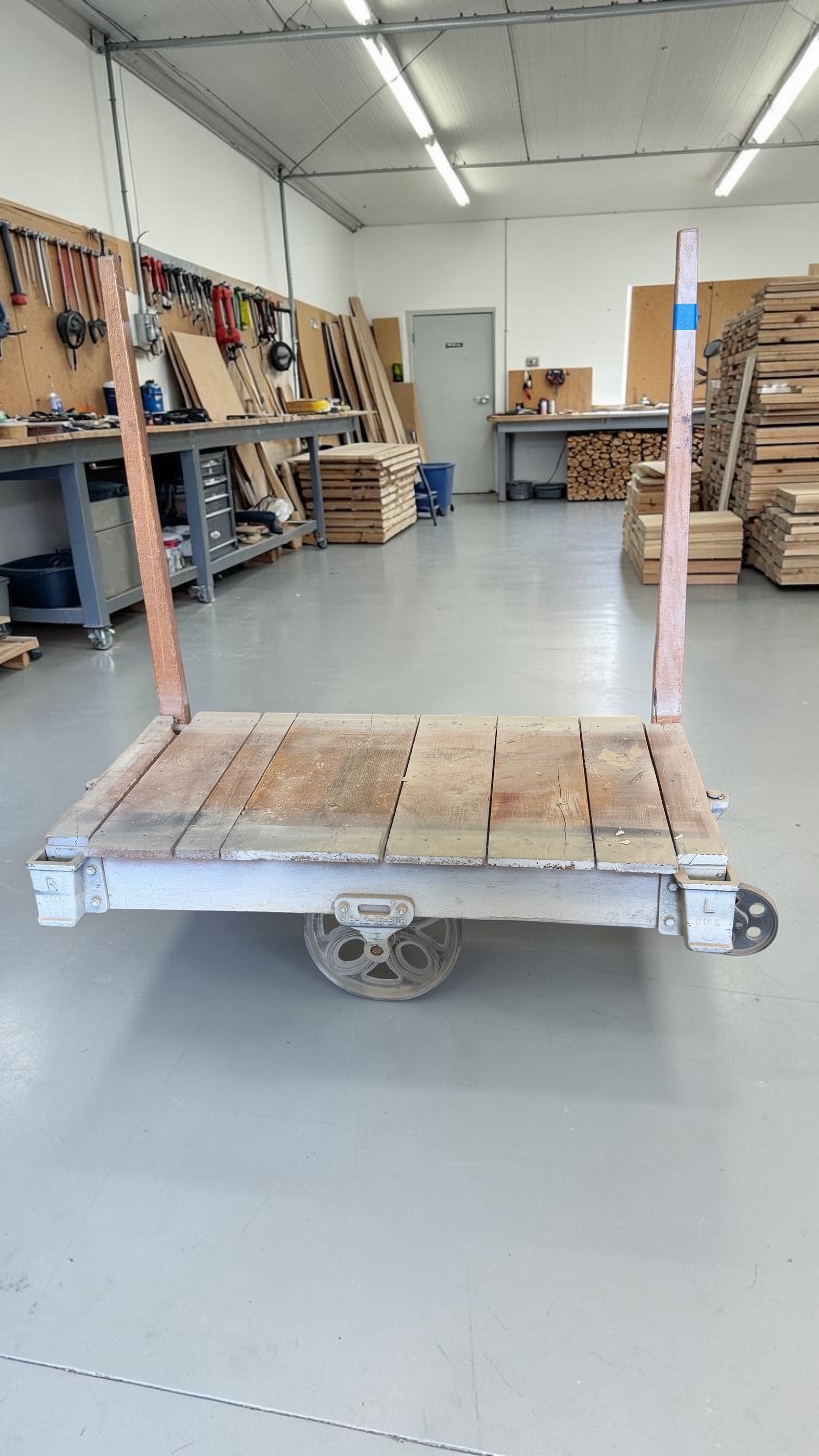 Nutting Lineberry Cart